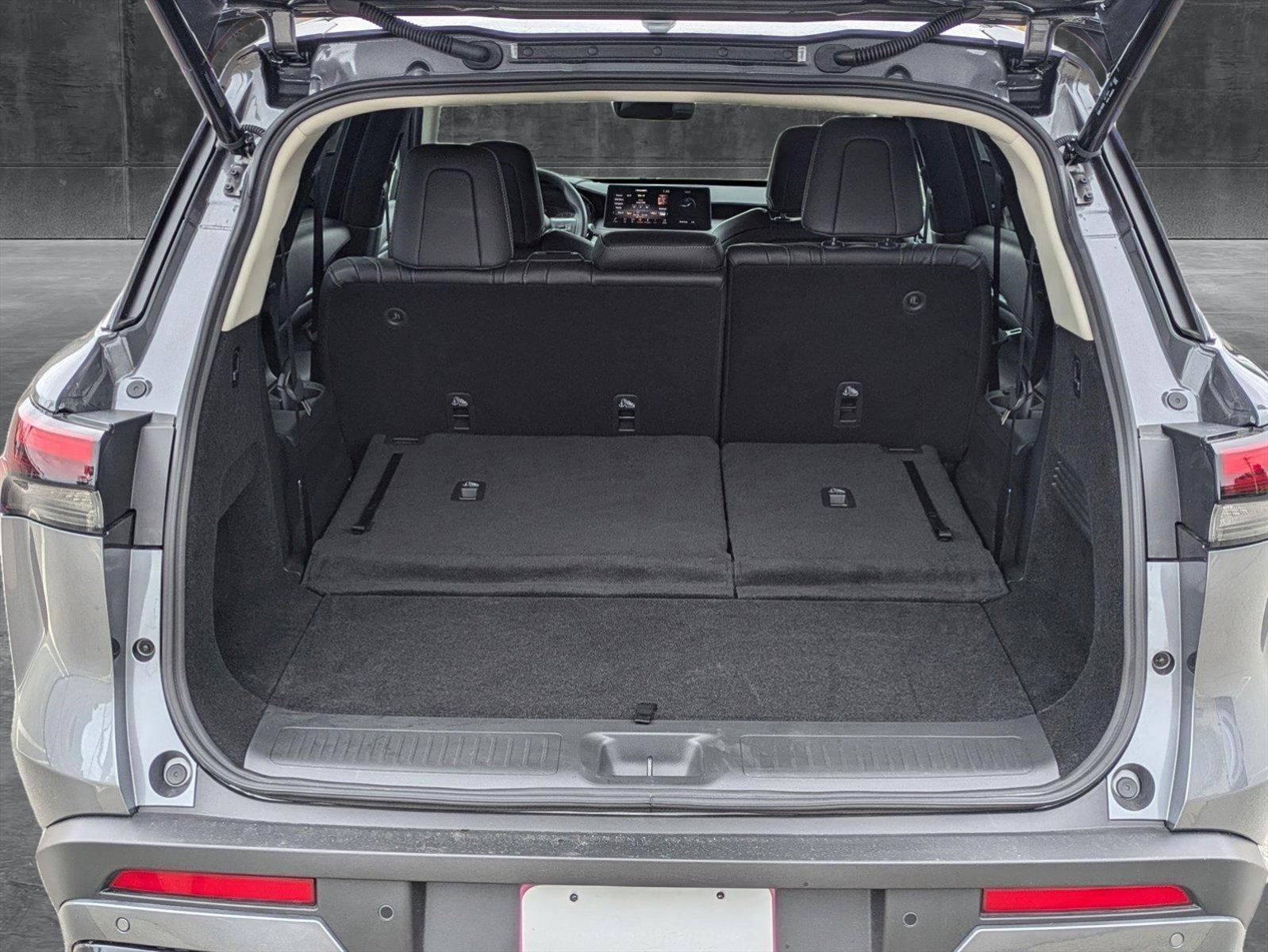 2025 INFINITI QX60 Vehicle Photo in Valencia, CA 91355-1794
