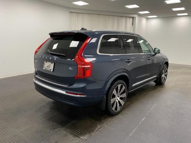 2025 Volvo XC90 Vehicle Photo in Appleton, WI 54913