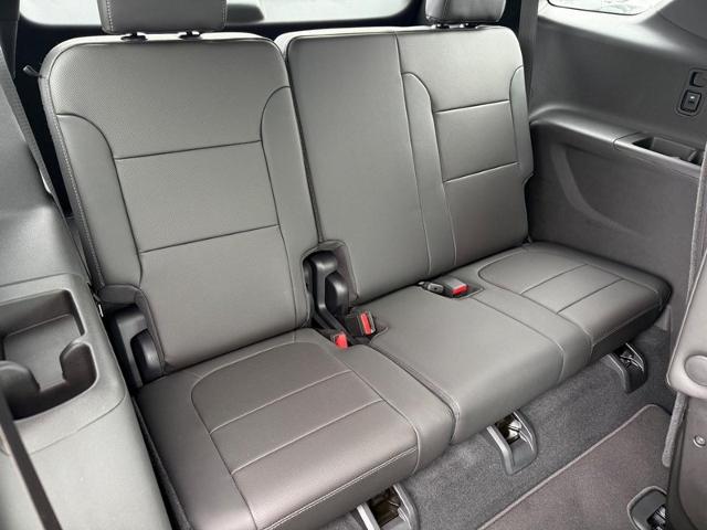 2023 Chevrolet Traverse Vehicle Photo in COLUMBIA, MO 65203-3903