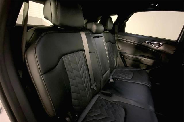 2023 Kia Sportage Vehicle Photo in Lees Summit, MO 64086