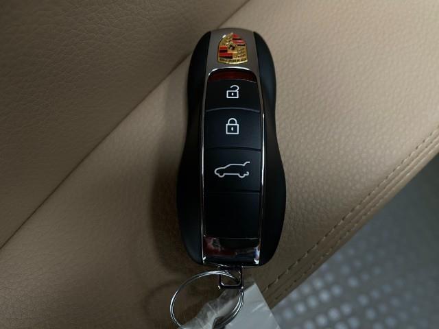 2025 Porsche Macan Vehicle Photo in Appleton, WI 54913