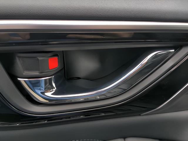 2025 Subaru Outback Vehicle Photo in Green Bay, WI 54304
