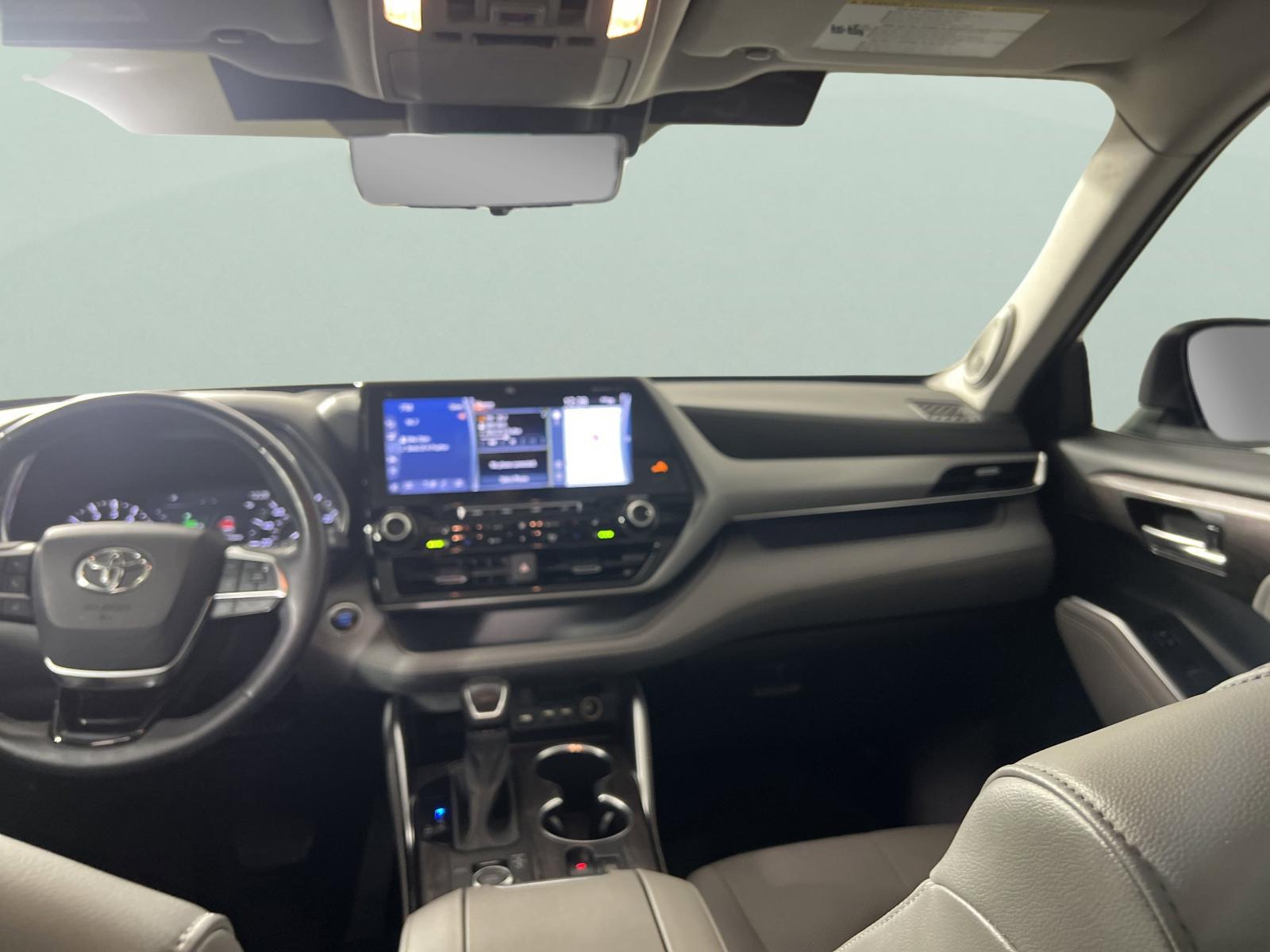 2021 Toyota Highlander Vehicle Photo in Georgetown, TX 78626