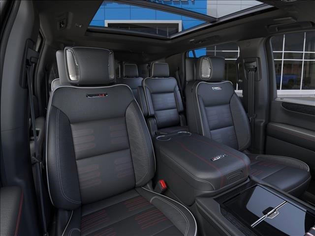 2025 GMC Yukon Vehicle Photo in ROXBORO, NC 27573-6143
