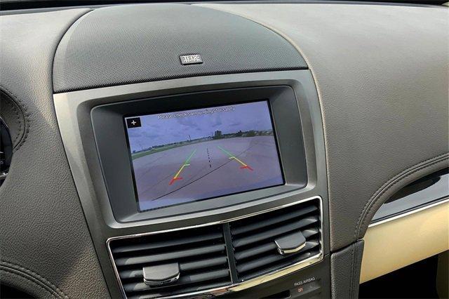 2019 Lincoln MKT Vehicle Photo in TOPEKA, KS 66609-0000