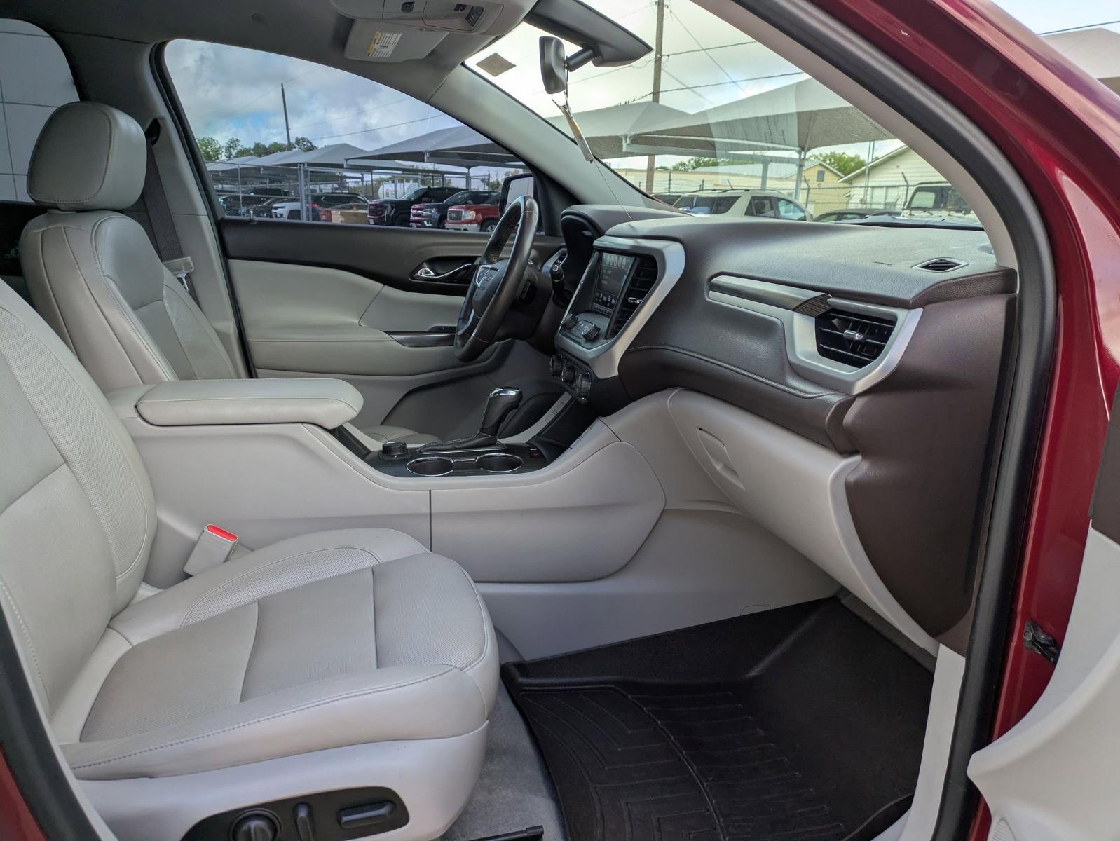 2017 GMC Acadia Vehicle Photo in SELMA, TX 78154-1460