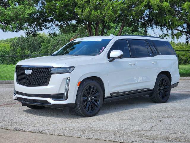 2024 Cadillac Escalade Vehicle Photo in DENTON, TX 76210-9321