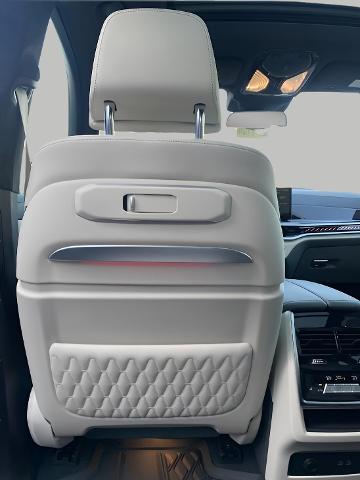 2024 BMW X7 Vehicle Photo in APPLETON, WI 54914-8833