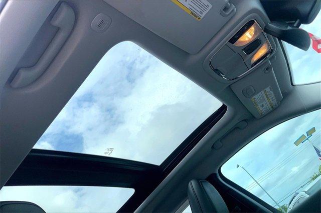 2022 Jeep Cherokee Vehicle Photo in KANSAS CITY, MO 64114-4502