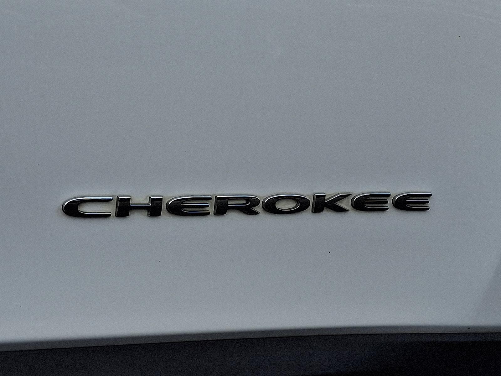 2017 Jeep Cherokee Vehicle Photo in BETHLEHEM, PA 18017-9401