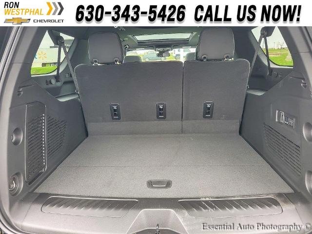 2025 Chevrolet Suburban Vehicle Photo in AURORA, IL 60503-9326