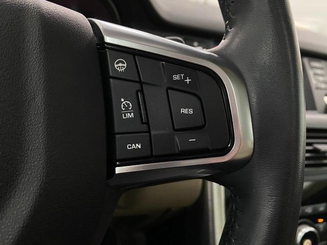 2018 Discovery Sport Vehicle Photo in Appleton, WI 54913