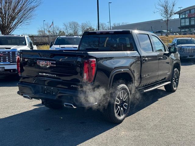 2025 GMC Sierra 1500 Vehicle Photo in LOWELL, MA 01852-4336