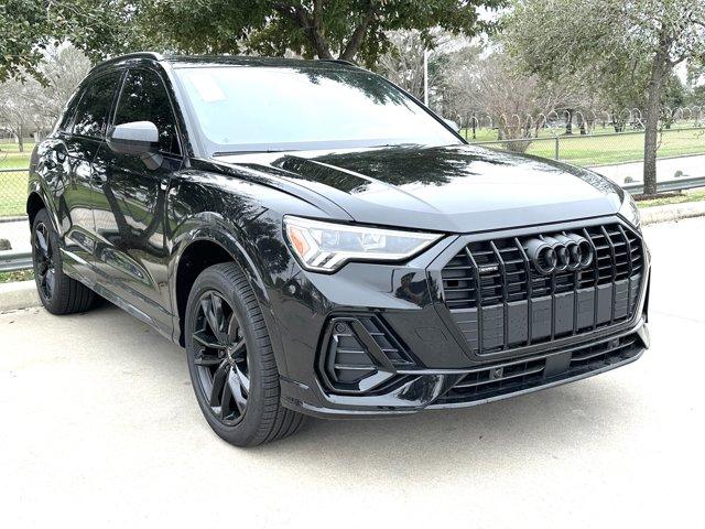 2025 Audi Q3 Vehicle Photo in HOUSTON, TX 77090