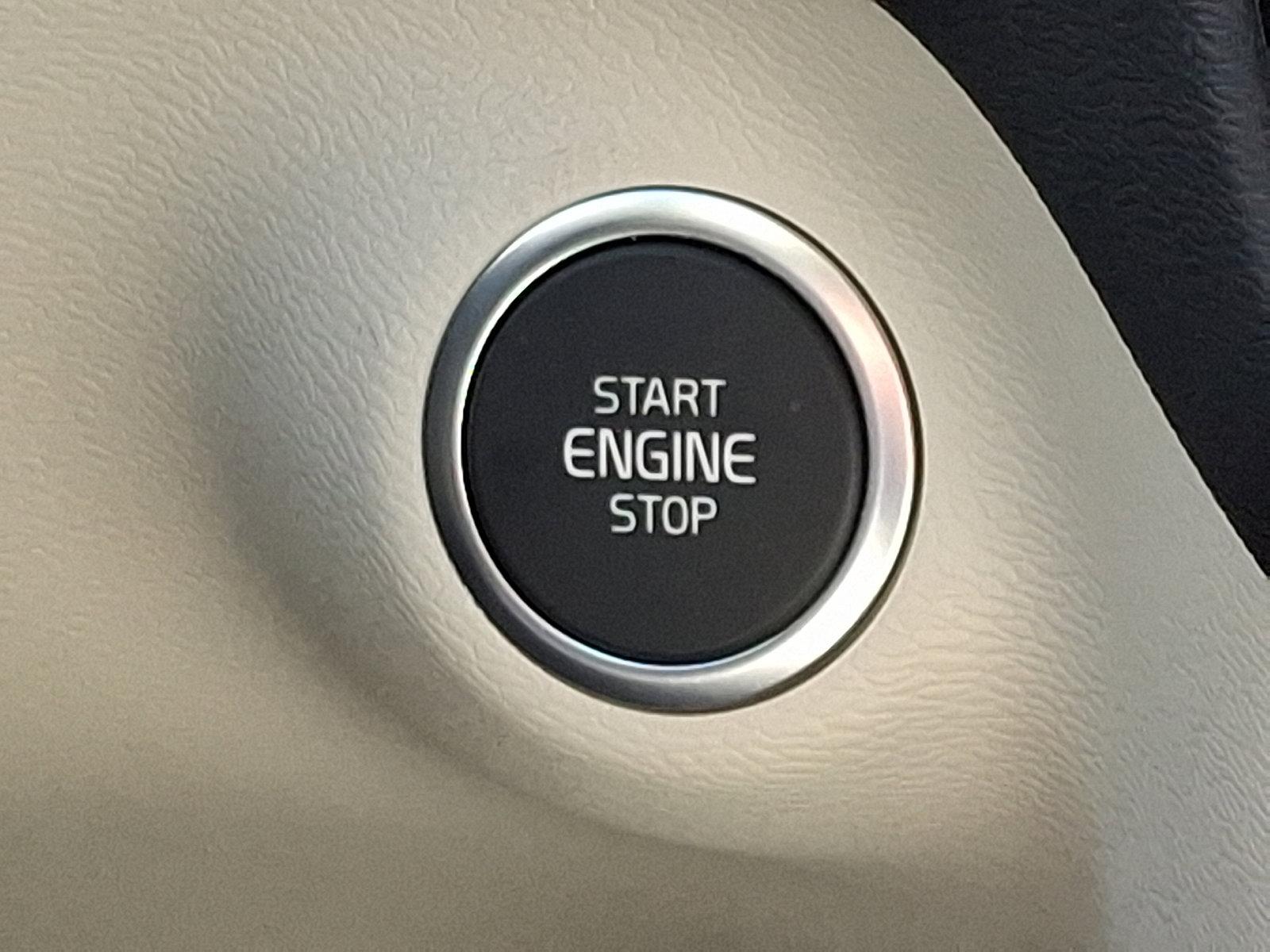 2025 Volvo XC40 Vehicle Photo in Trevose, PA 19053