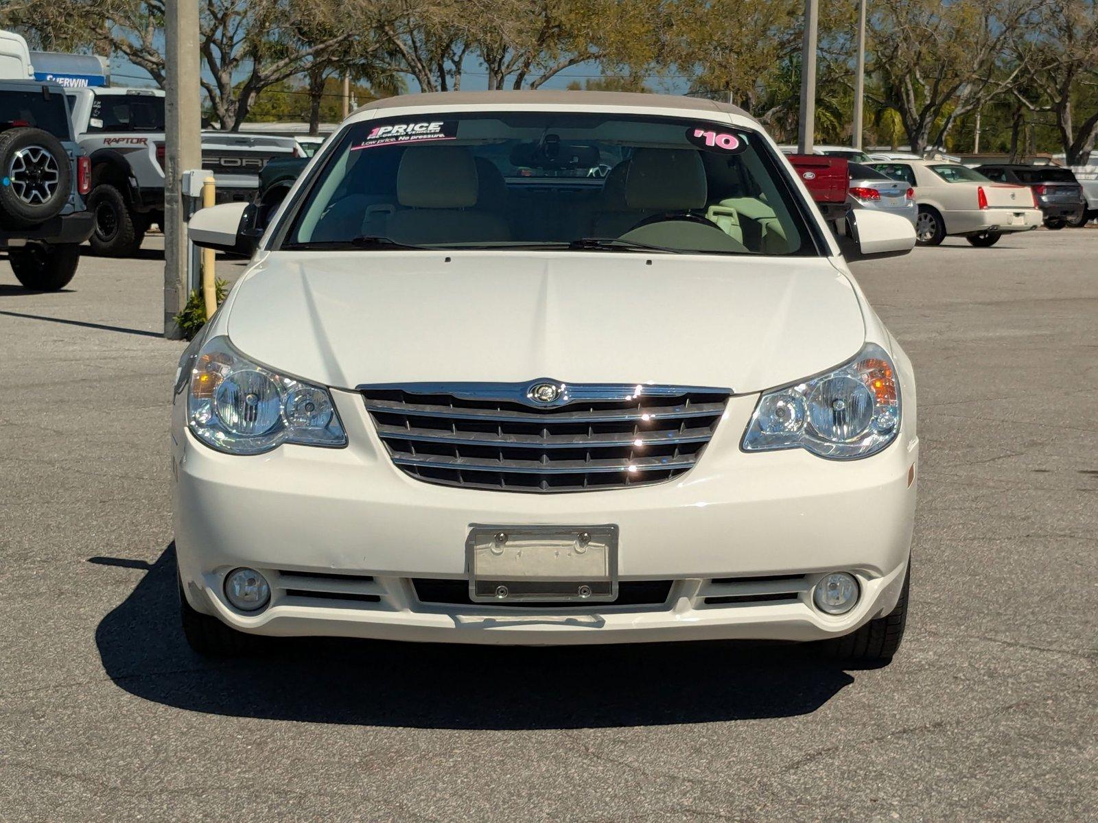 2010 Chrysler Sebring Vehicle Photo in St. Petersburg, FL 33713