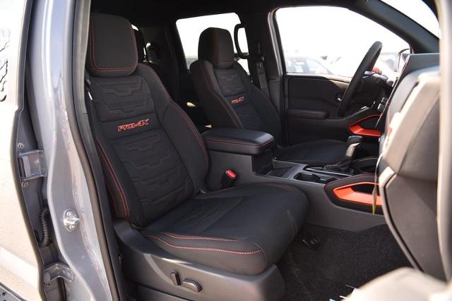 2025 Nissan Frontier Vehicle Photo in Ballwin, MO 63011