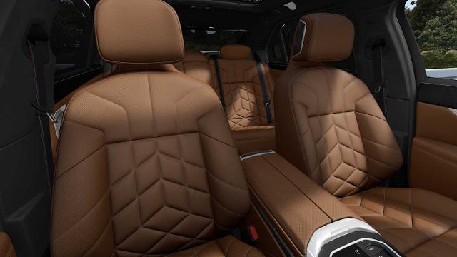 2025 BMW 760i xDrive Vehicle Photo in GRAPEVINE, TX 76051