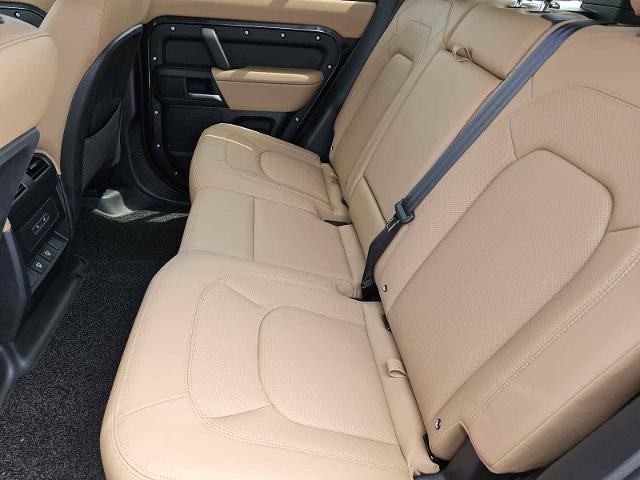 2025 Defender Vehicle Photo in AUSTIN, TX 78717