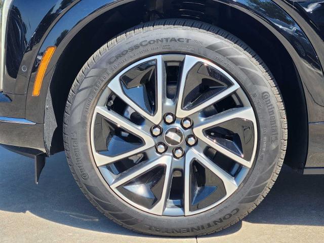 2025 Cadillac OPTIQ Vehicle Photo in HOUSTON, TX 77079
