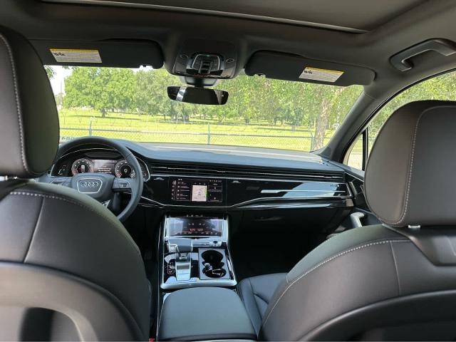 2025 Audi Q7 Vehicle Photo in HOUSTON, TX 77090