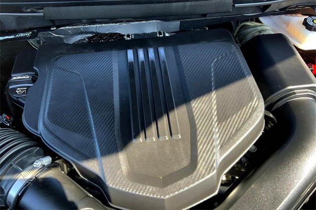 2025 Buick Enclave Vehicle Photo in TOPEKA, KS 66609-0000