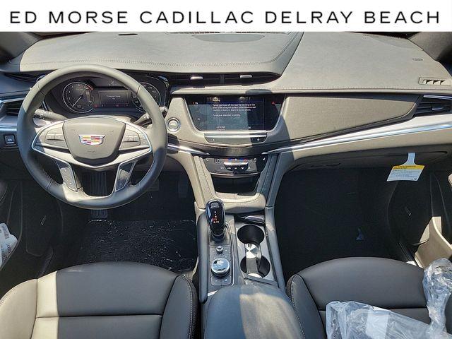 2025 Cadillac XT5 Vehicle Photo in DELRAY BEACH, FL 33483-3294