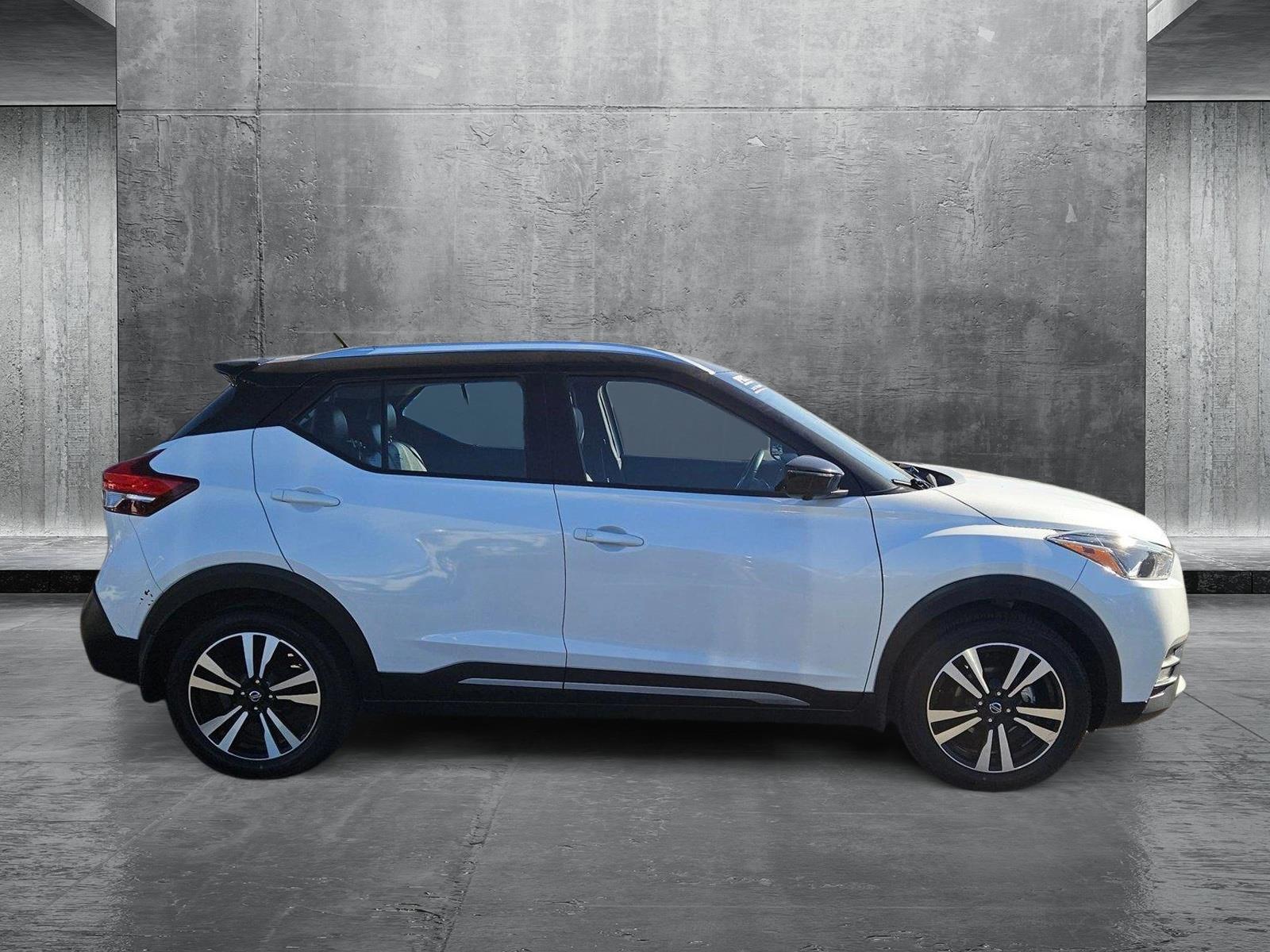 2019 Nissan Kicks Vehicle Photo in GILBERT, AZ 85297-0446