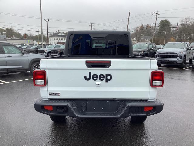 2023 Jeep Gladiator Vehicle Photo in Gardner, MA 01440