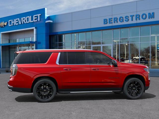 2025 Chevrolet Suburban Vehicle Photo in NEENAH, WI 54956-2243