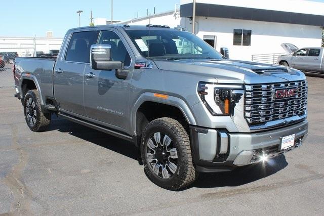 2025 GMC Sierra 2500 HD Vehicle Photo in AURORA, CO 80012-4011