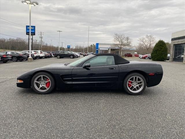 Used 2002 Chevrolet Corvette Base with VIN 1G1YY32GX25134424 for sale in Tappahannock, VA