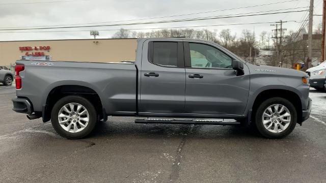 2020 Chevrolet Silverado 1500 Vehicle Photo in MOON TOWNSHIP, PA 15108-2571