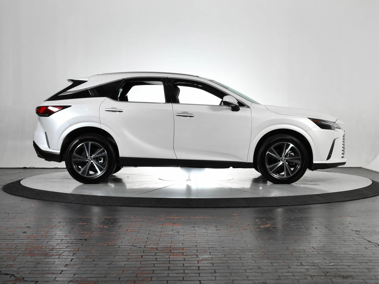 2024 Lexus RX 350 Vehicle Photo in DALLAS, TX 75235