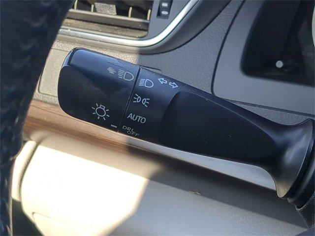 2017 Toyota Camry Vehicle Photo in COLLIERVILLE, TN 38017-9006
