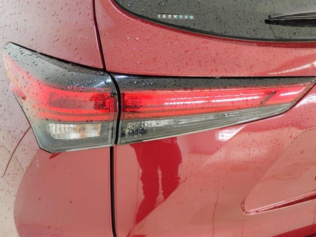 2023 Toyota Highlander Vehicle Photo in PINEVILLE, NC 28134-8495