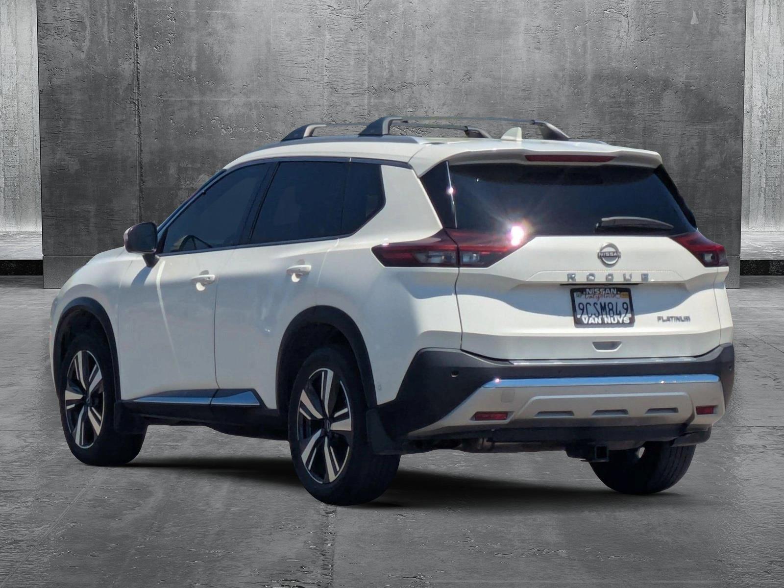 2022 Nissan Rogue Vehicle Photo in Valencia, CA 91355-1794