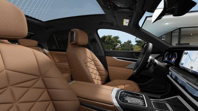 2025 BMW 740i xDrive Vehicle Photo in GRAPEVINE, TX 76051