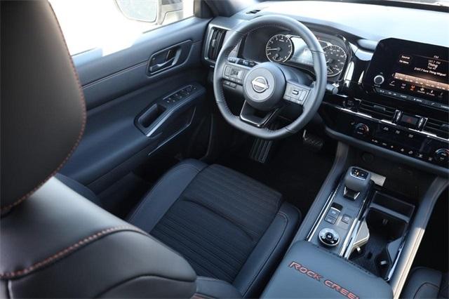 2025 Nissan Pathfinder Vehicle Photo in Hazelwood, MO 63042