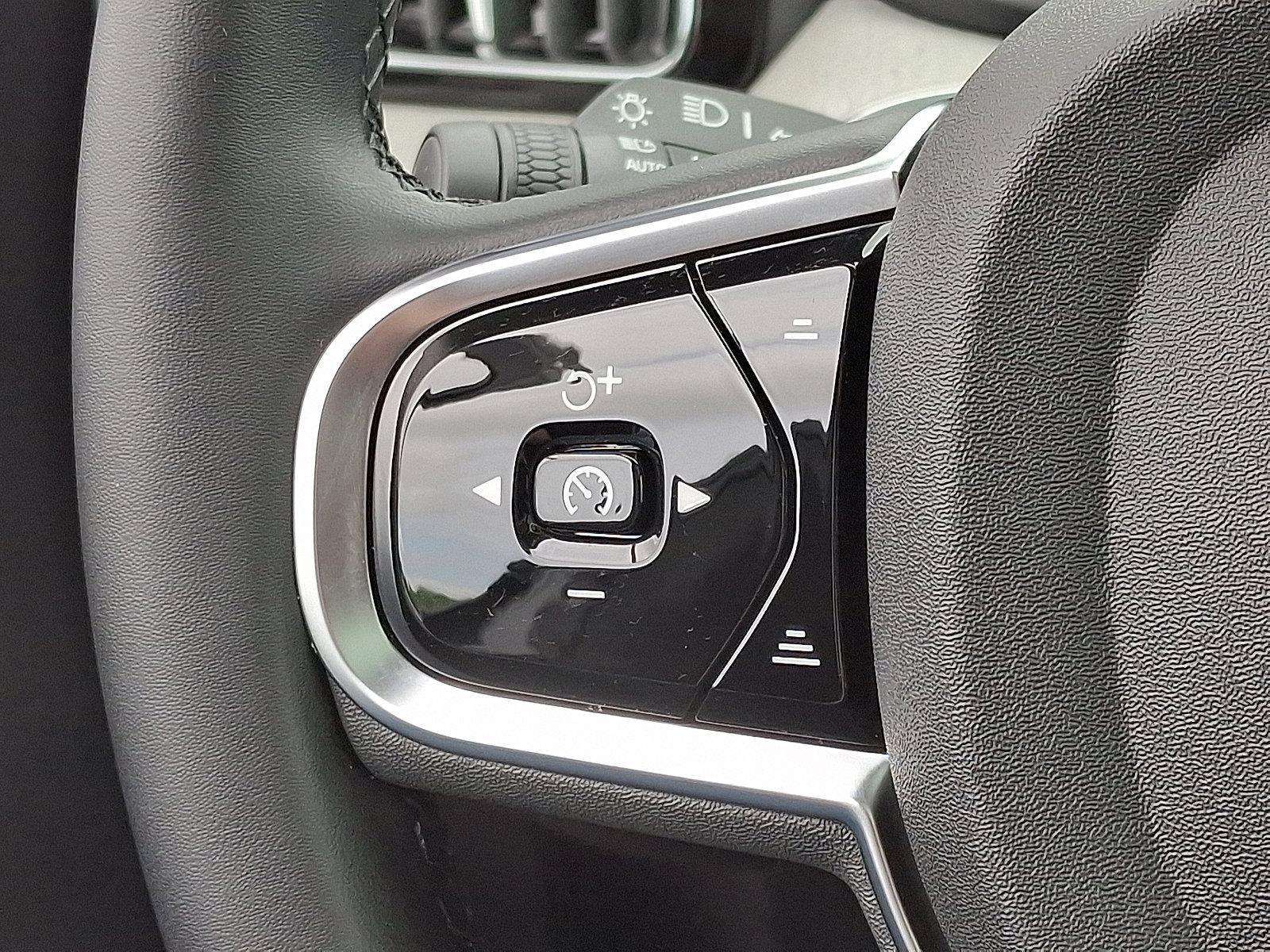 2025 Volvo XC60 Plug-In Hybrid Vehicle Photo in Trevose, PA 19053