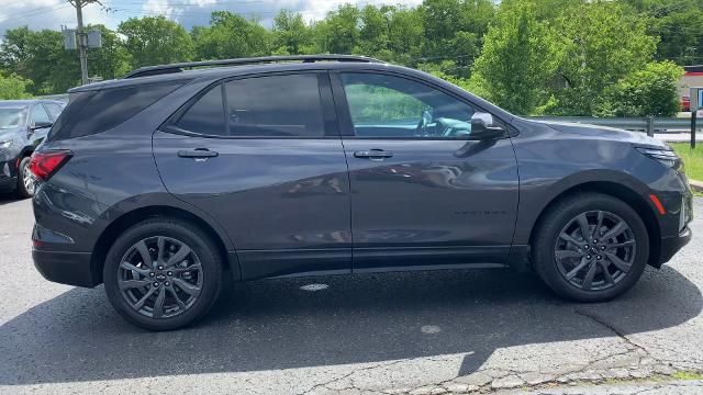 2022 Chevrolet Equinox Vehicle Photo in MOON TOWNSHIP, PA 15108-2571