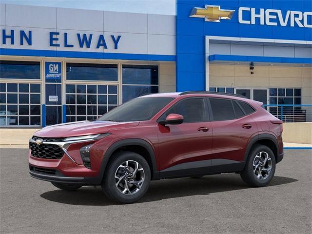 2025 Chevrolet Trax Vehicle Photo in ENGLEWOOD, CO 80113-6708