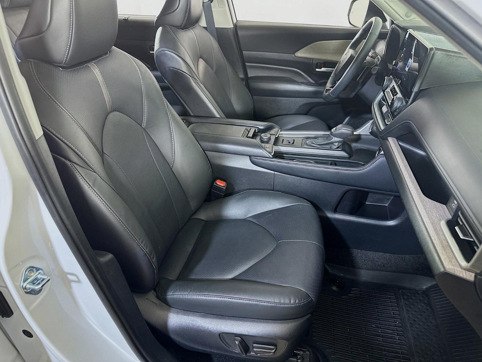 2024 Toyota Grand Highlander Vehicle Photo in Langhorne, PA 19047