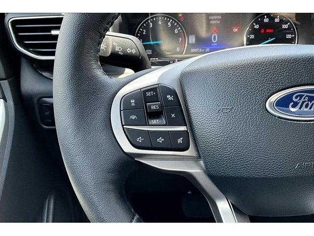2024 Ford Explorer Vehicle Photo in San Antonio, TX 78230