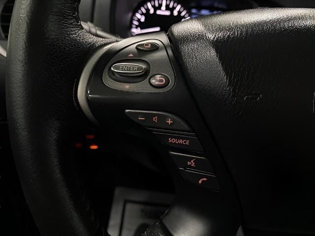 2015 Nissan Pathfinder Vehicle Photo in Appleton, WI 54913