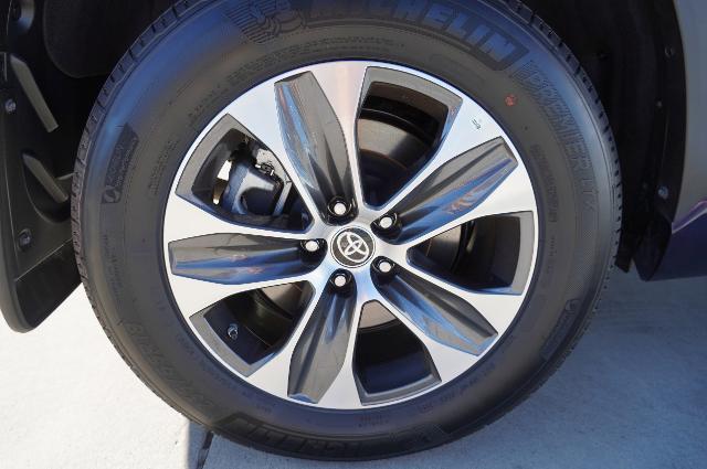 2025 Toyota Highlander Vehicle Photo in Riverdale, UT 84405