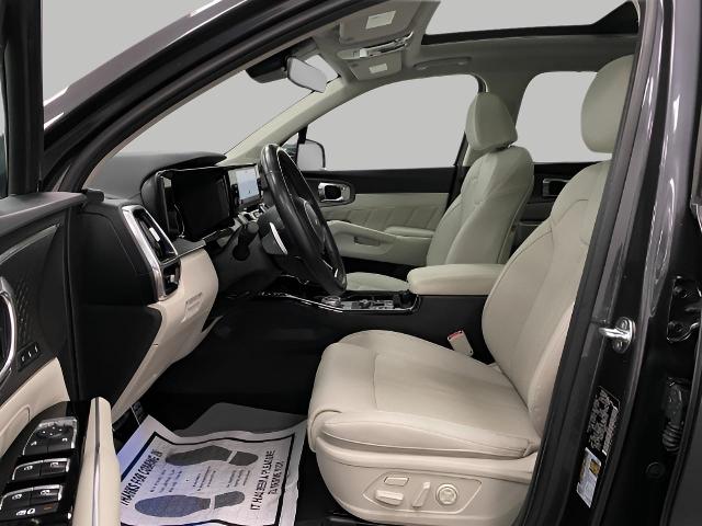 2024 Kia Sorento Hybrid Vehicle Photo in Appleton, WI 54913