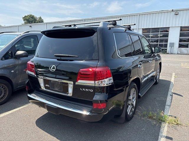 2013 Lexus LX 570 Vehicle Photo in TREVOSE, PA 19053-4984