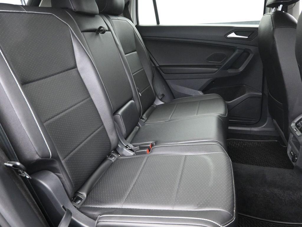 2021 Volkswagen Tiguan Vehicle Photo in Marion, IA 52302