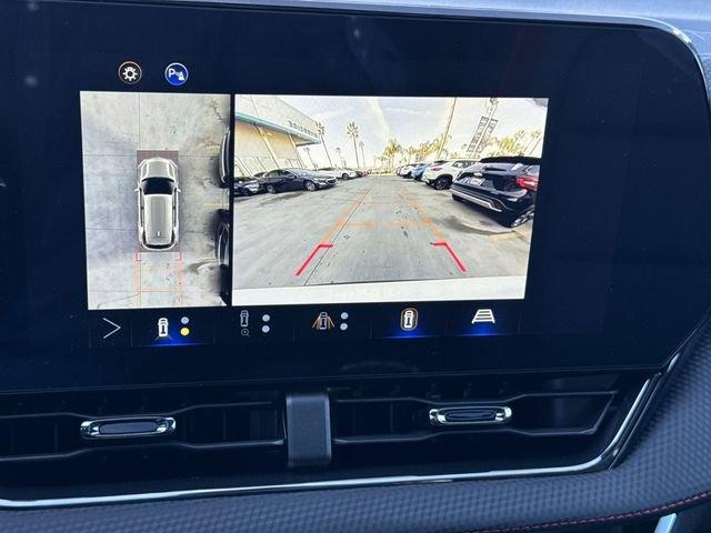 2025 Chevrolet Equinox Vehicle Photo in RIVERSIDE, CA 92504-4106